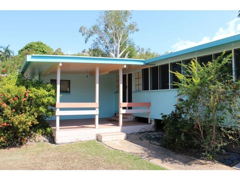 24 Barbarra Street, Picnic Bay, Magnetic Island QLD 4819
