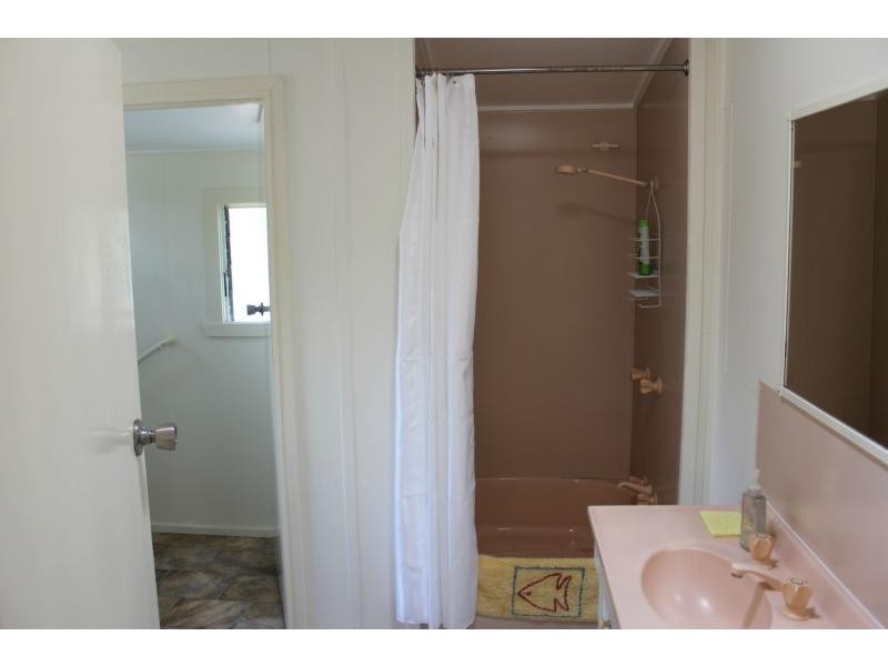 24 Barbarra Street, Picnic Bay, Magnetic Island QLD 4819