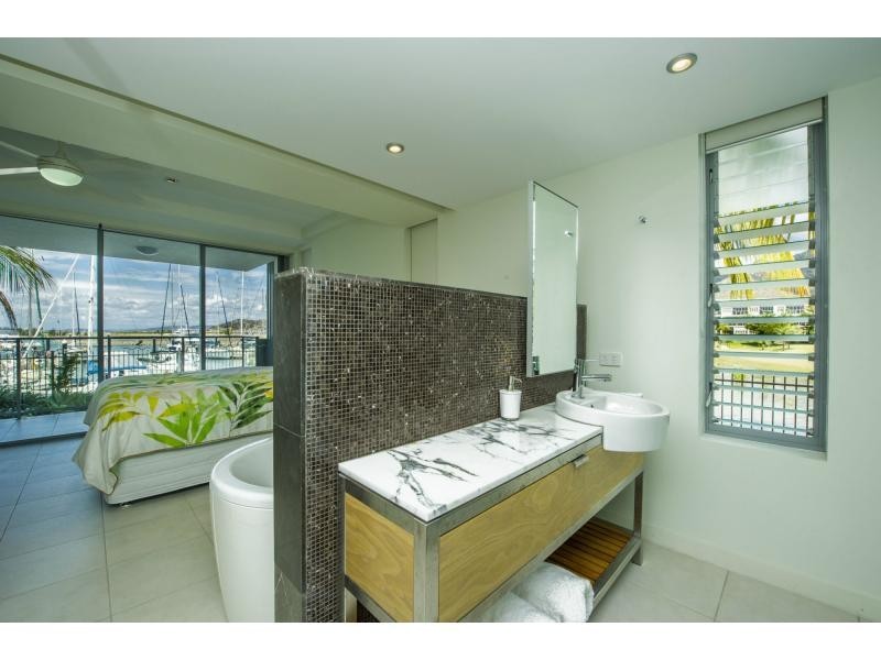 912/123 Sooning St (Blue On Blue), Nelly Bay QLD 4819