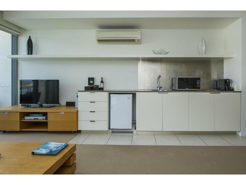 134/123 Sooning St (Blue On Blue), Nelly Bay QLD 4819
