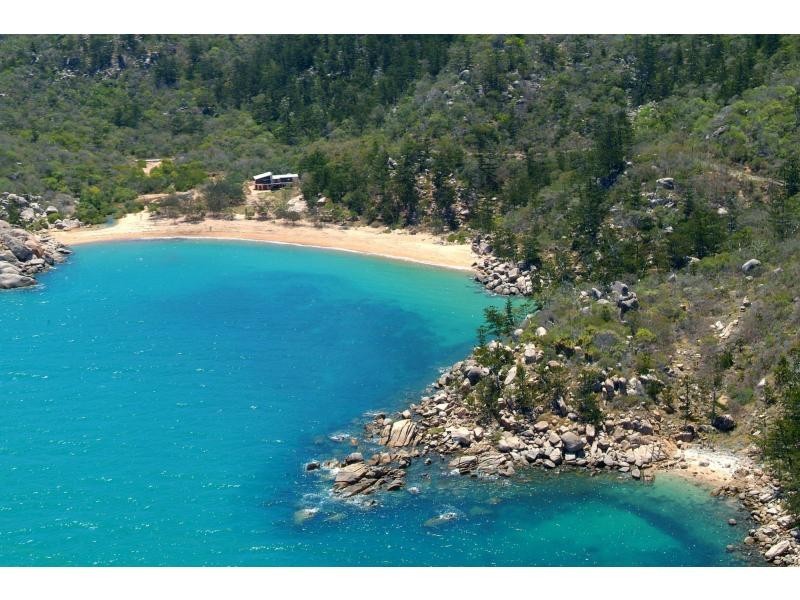 1 Arthur Bay, Magnetic Island QLD 4819