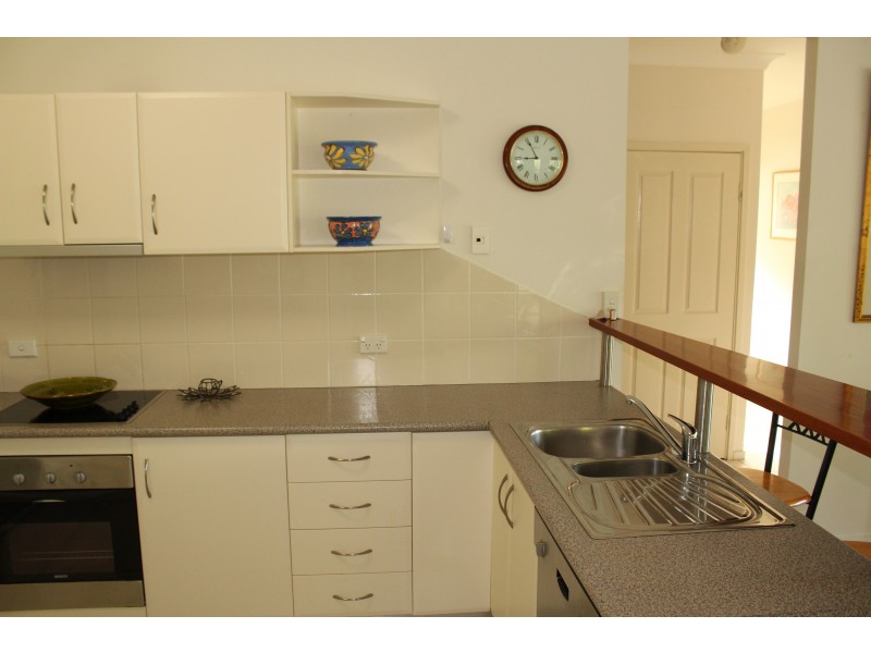 10/98 Sooning Street, Nelly Bay QLD 4819