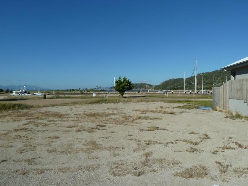 9 The Cove, Nelly Bay, Magnetic Island QLD 4819