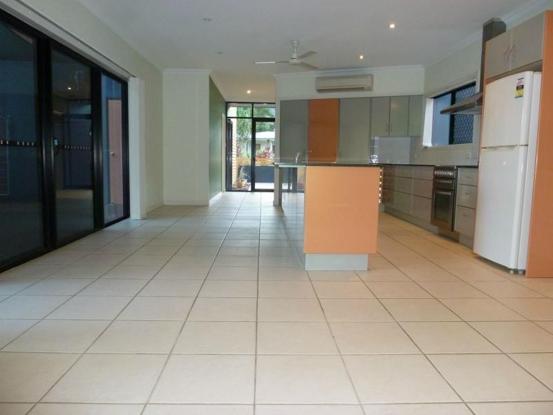16 Serene Place, Nelly Bay, Magnetic Island QLD 4819