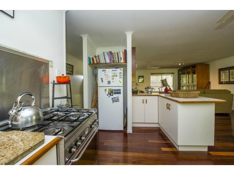 9 Bowerman Court, Nelly Bay, Magnetic Island QLD 4819