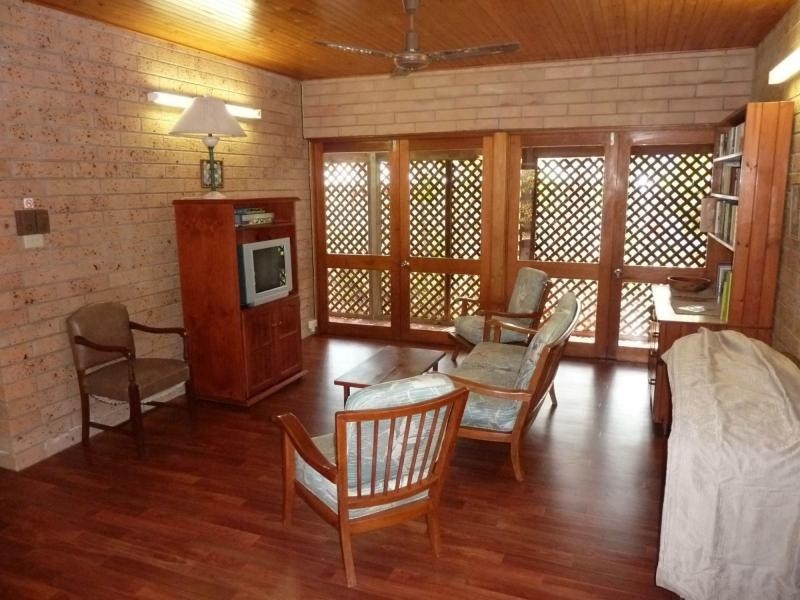 16 Pacific Drive, Horseshoe Bay, Magnetic Island QLD 4819