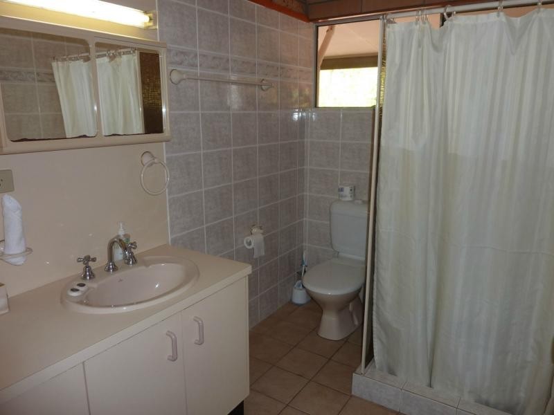 16 Pacific Drive, Horseshoe Bay, Magnetic Island QLD 4819
