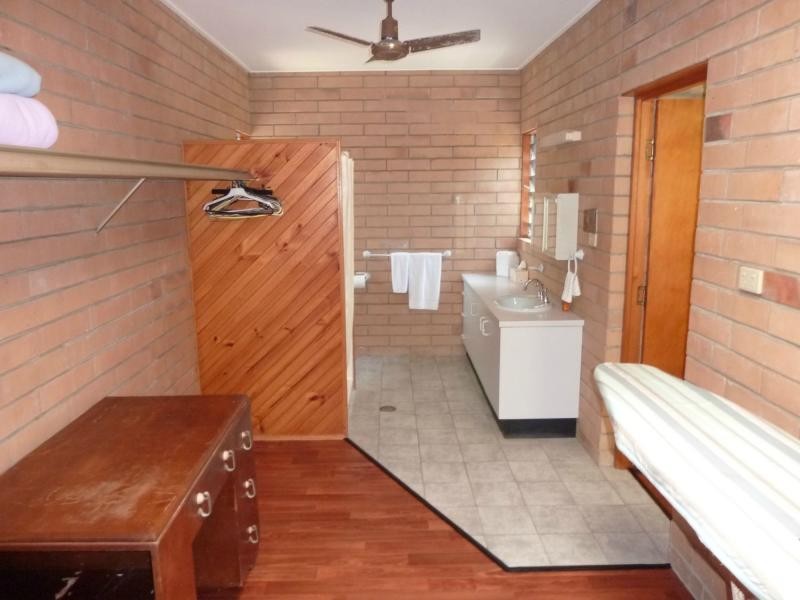 16 Pacific Drive, Horseshoe Bay, Magnetic Island QLD 4819