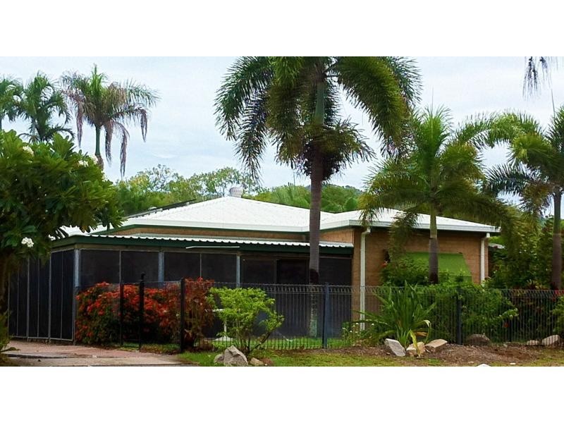 16 Pacific Drive, Horseshoe Bay, Magnetic Island QLD 4819