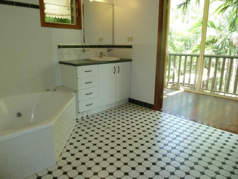 30 Lilac Street, Nelly Bay, Magnetic Island QLD 4819