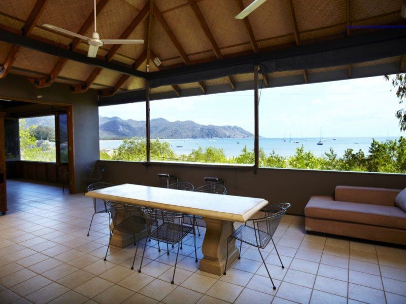 12 Henry Lawson Street, Horseshoe Bay QLD 4819