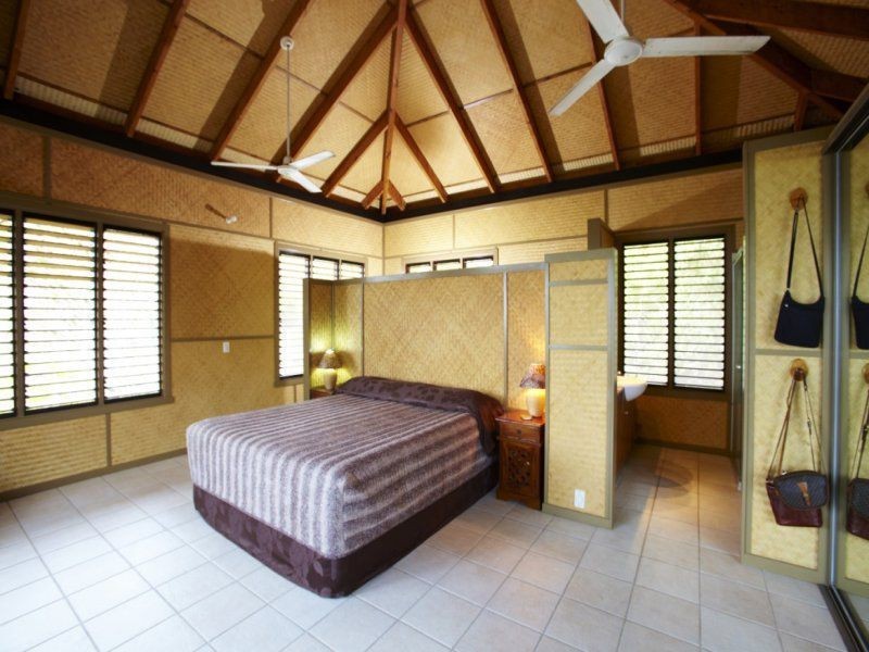 12 Henry Lawson Street, Horseshoe Bay QLD 4819