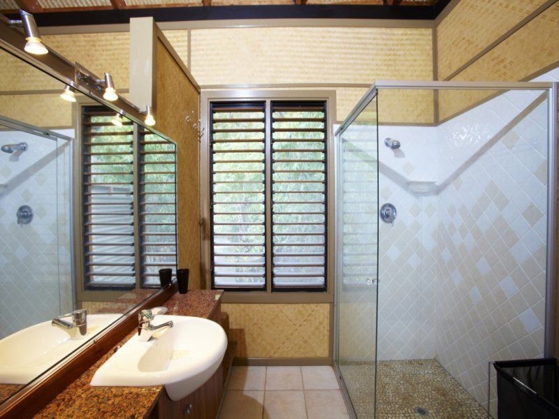 12 Henry Lawson Street, Horseshoe Bay QLD 4819