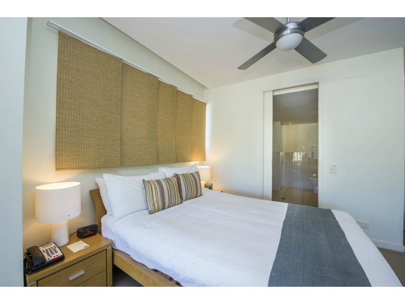 131/123 Sooning St (Blue On Blue), Nelly Bay QLD 4819