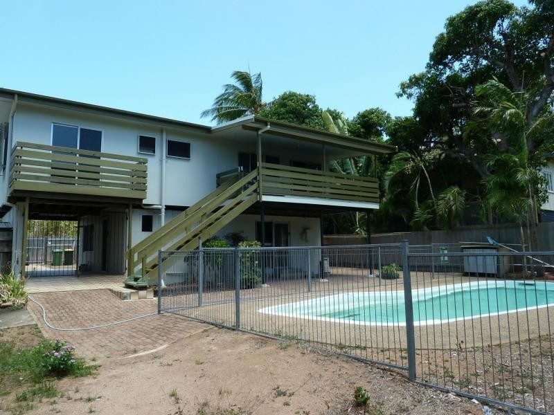 7 Colleen Street, Nelly Bay, Magnetic Island QLD 4819