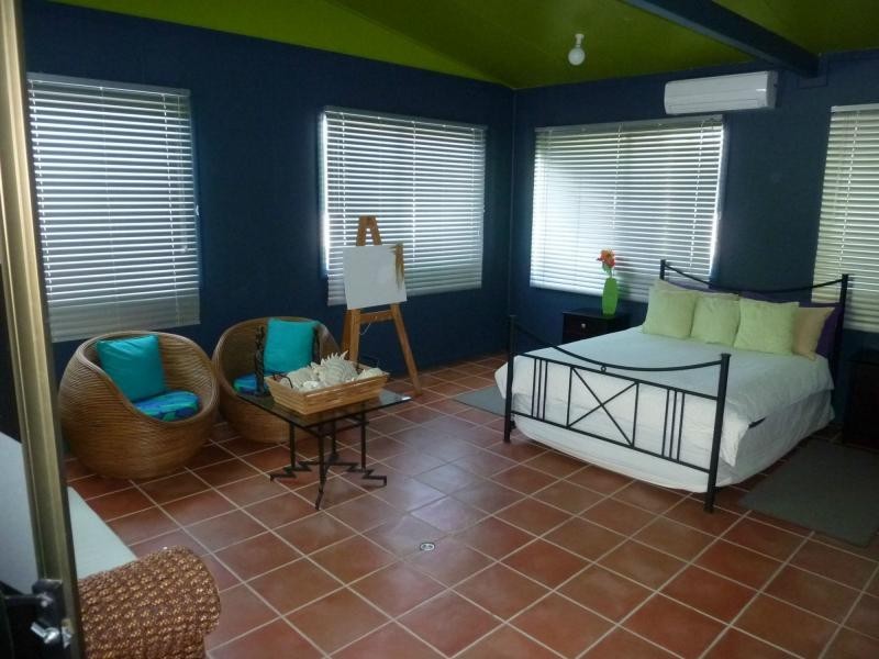 16 Yule Street, Picnic Bay, Magnetic Island QLD 4819