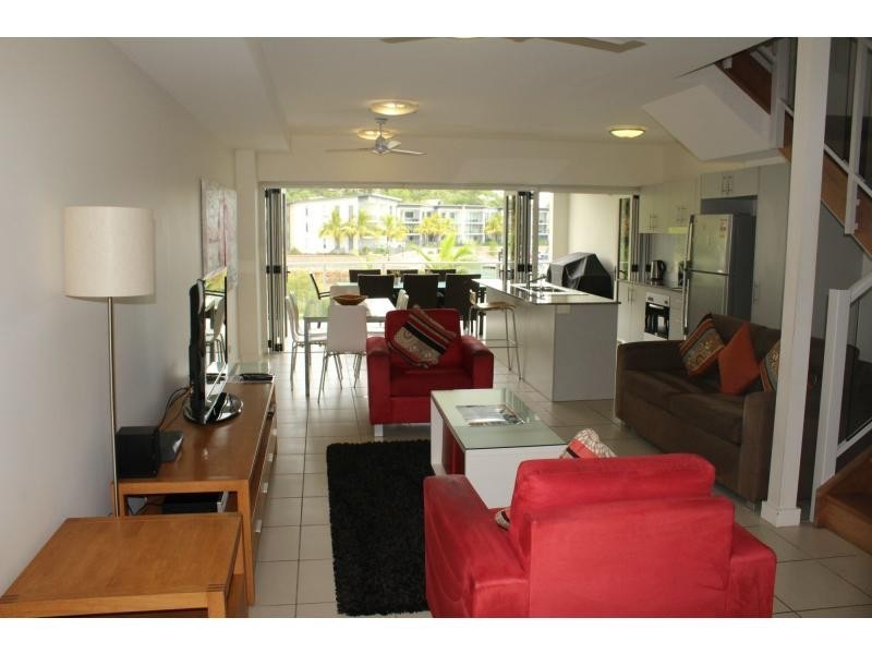 17/1-3 The Cove (Beachside Apartments) , Nelly Bay, Magnetic Island QLD 4819