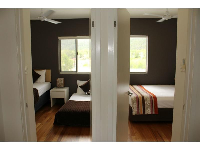 17/1-3 The Cove (Beachside Apartments) , Nelly Bay, Magnetic Island QLD 4819