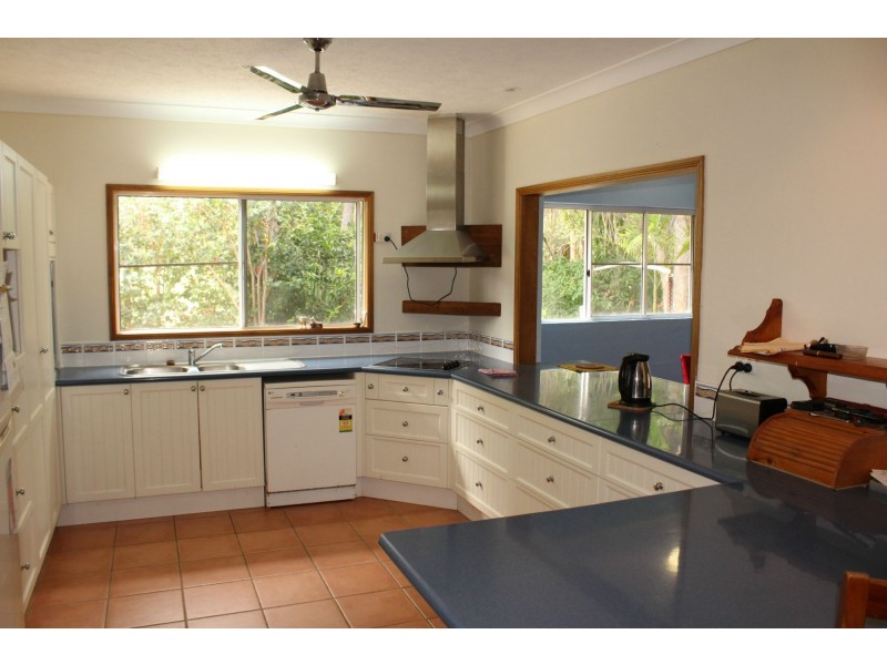 27 Corica Crescent, Horseshoe Bay QLD 4819