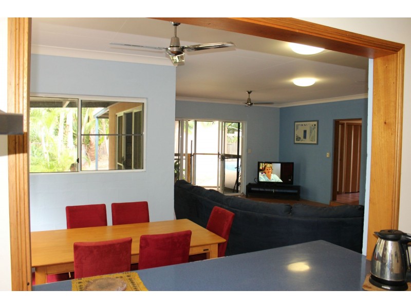 27 Corica Crescent, Horseshoe Bay QLD 4819