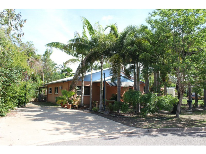 27 Corica Crescent, Horseshoe Bay QLD 4819