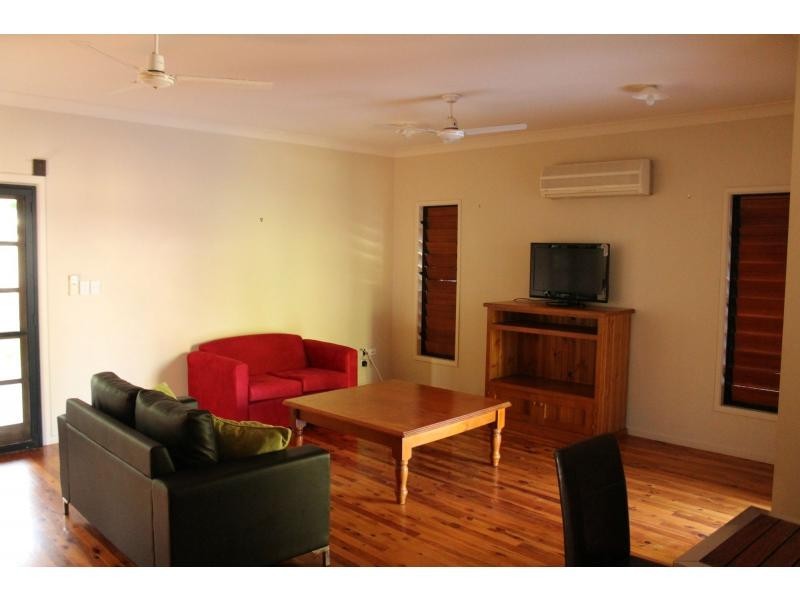 1/24 Mango Parkway, Nelly Bay QLD 4819