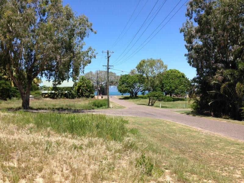 37 Sooning Street, Nelly Bay, Magnetic Island QLD 4819