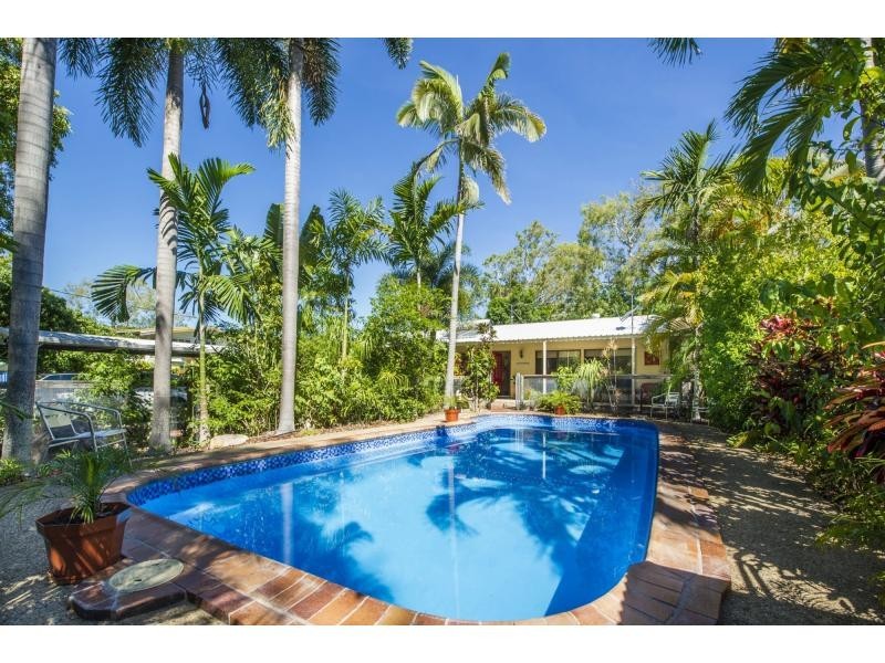 40 McCabe Crescent, Arcadia, Magnetic Island QLD 4819