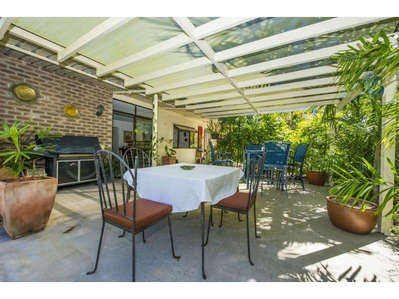 40 McCabe Crescent, Arcadia, Magnetic Island QLD 4819