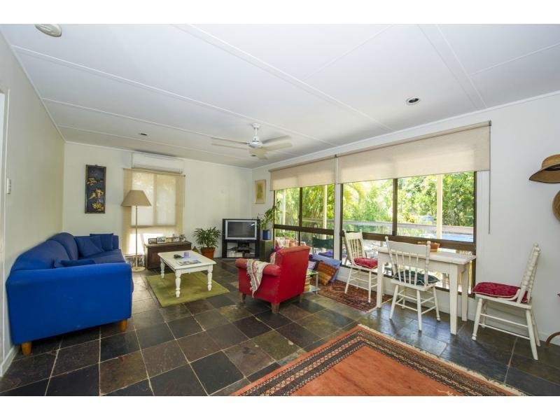 40 McCabe Crescent, Arcadia, Magnetic Island QLD 4819