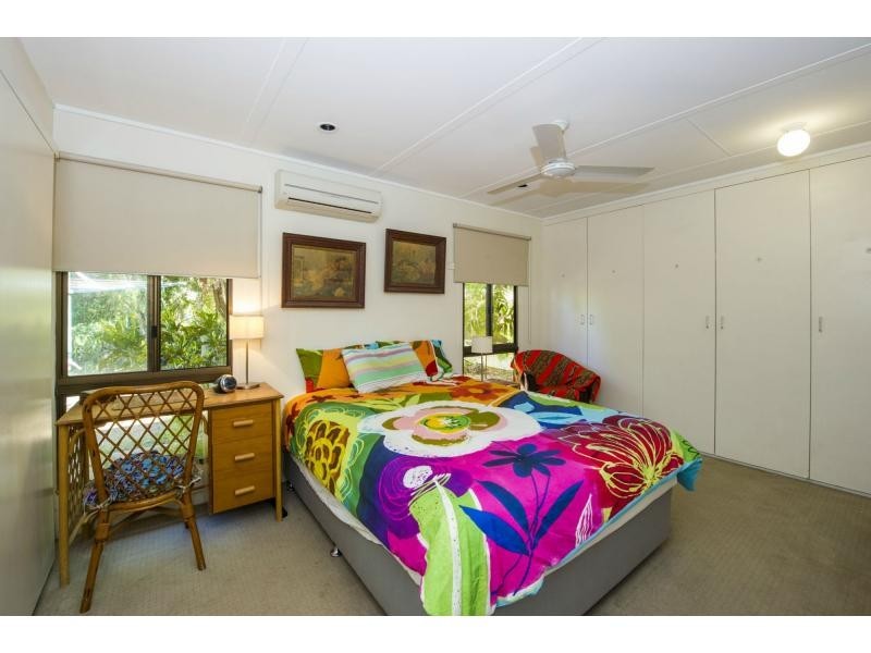 40 McCabe Crescent, Arcadia, Magnetic Island QLD 4819