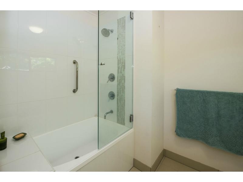 40 McCabe Crescent, Arcadia, Magnetic Island QLD 4819