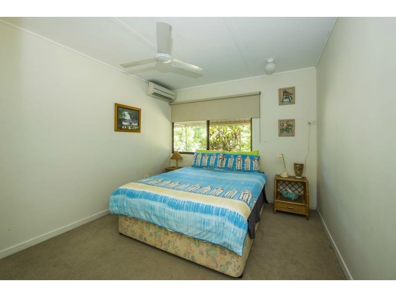 40 McCabe Crescent, Arcadia, Magnetic Island QLD 4819