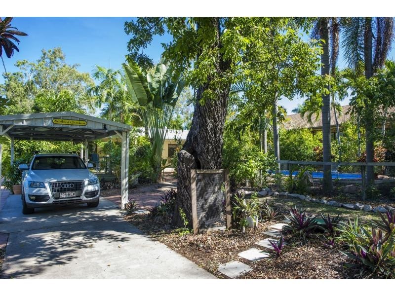 40 McCabe Crescent, Arcadia, Magnetic Island QLD 4819