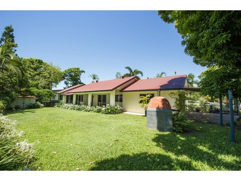 9 Robson Street, Nelly Bay QLD 4819