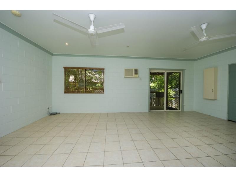 9 Robson Street, Nelly Bay QLD 4819