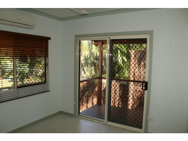 9 Robson Street, Nelly Bay QLD 4819