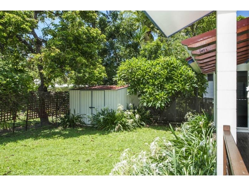 9 Robson Street, Nelly Bay QLD 4819