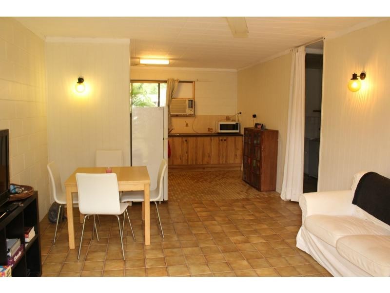 2/2 Widdowson Court, Picnic Bay QLD 4819