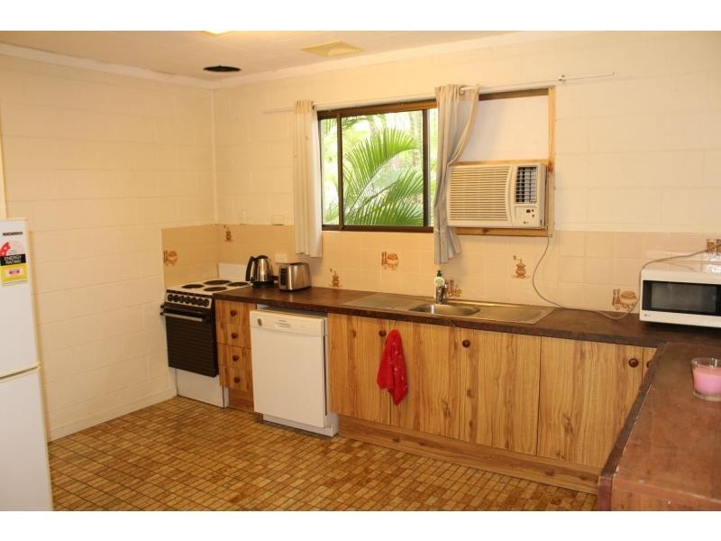 2/2 Widdowson Court, Picnic Bay QLD 4819