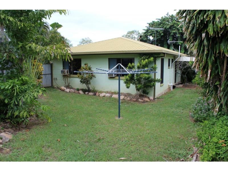 2/2 Widdowson Court, Picnic Bay QLD 4819