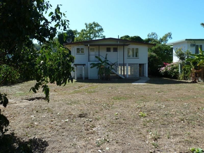 38 Granite Street, Picnic Bay QLD 4819