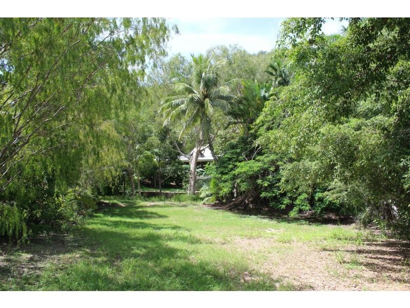 9 Elena Street, Nelly Bay, Magnetic Island QLD 4819