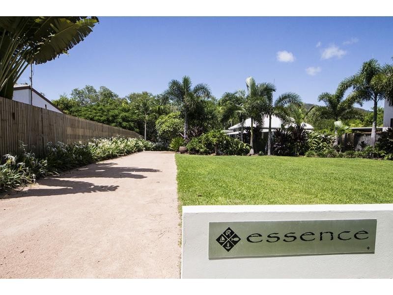 18 Pacific Drive, Horseshoe Bay QLD 4819