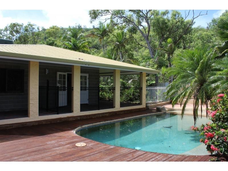 57 Wansfell Street, Picnic Bay, Magnetic Island QLD 4819