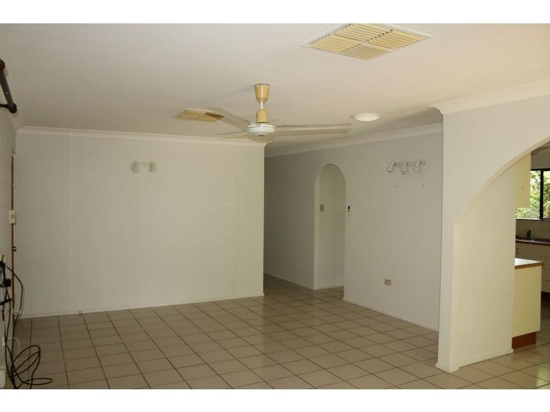 57 Wansfell Street, Picnic Bay, Magnetic Island QLD 4819