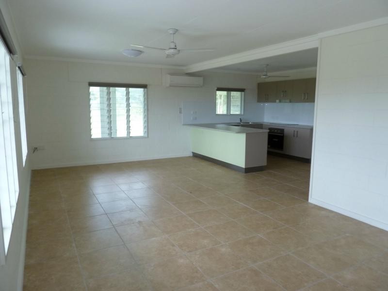 119 Horseshoe Bay Road, Horseshoe Bay, Magnetic Island QLD 4819