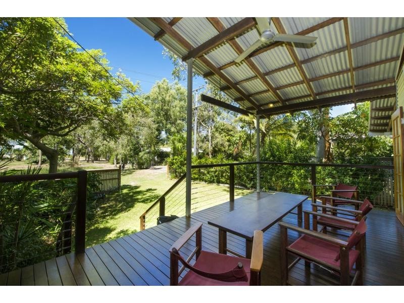 16 Bottiger Street, Nelly Bay, Magnetic Island QLD 4819