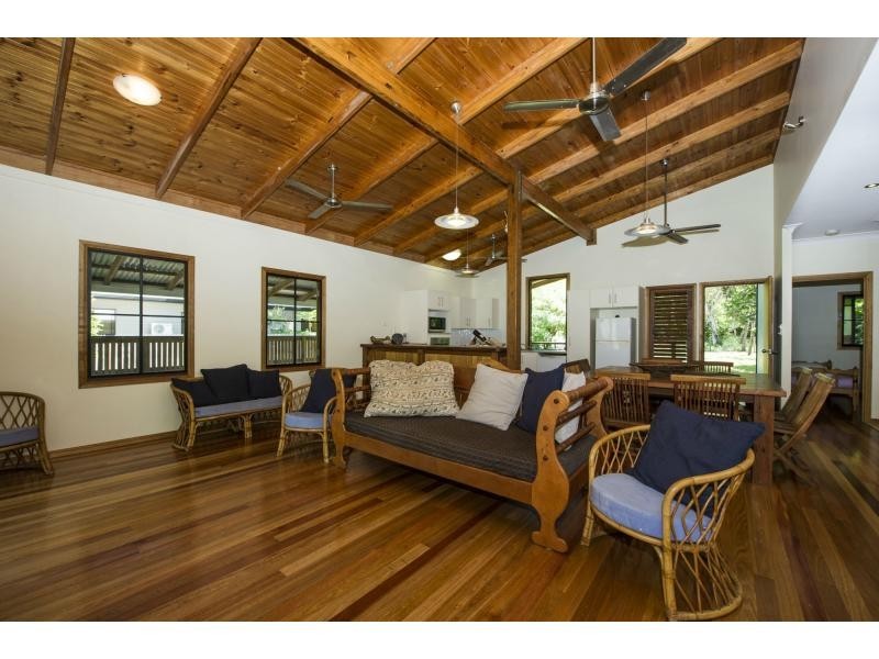 16 Bottiger Street, Nelly Bay, Magnetic Island QLD 4819