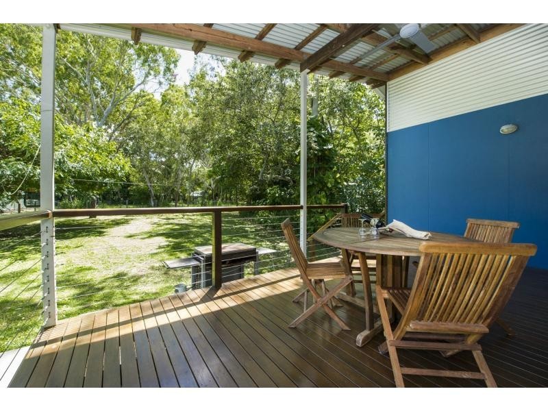 16 Bottiger Street, Nelly Bay, Magnetic Island QLD 4819